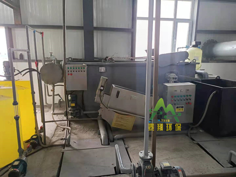 中文字幕一区二区三区精华液