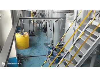 垃圾热解车间内部设备